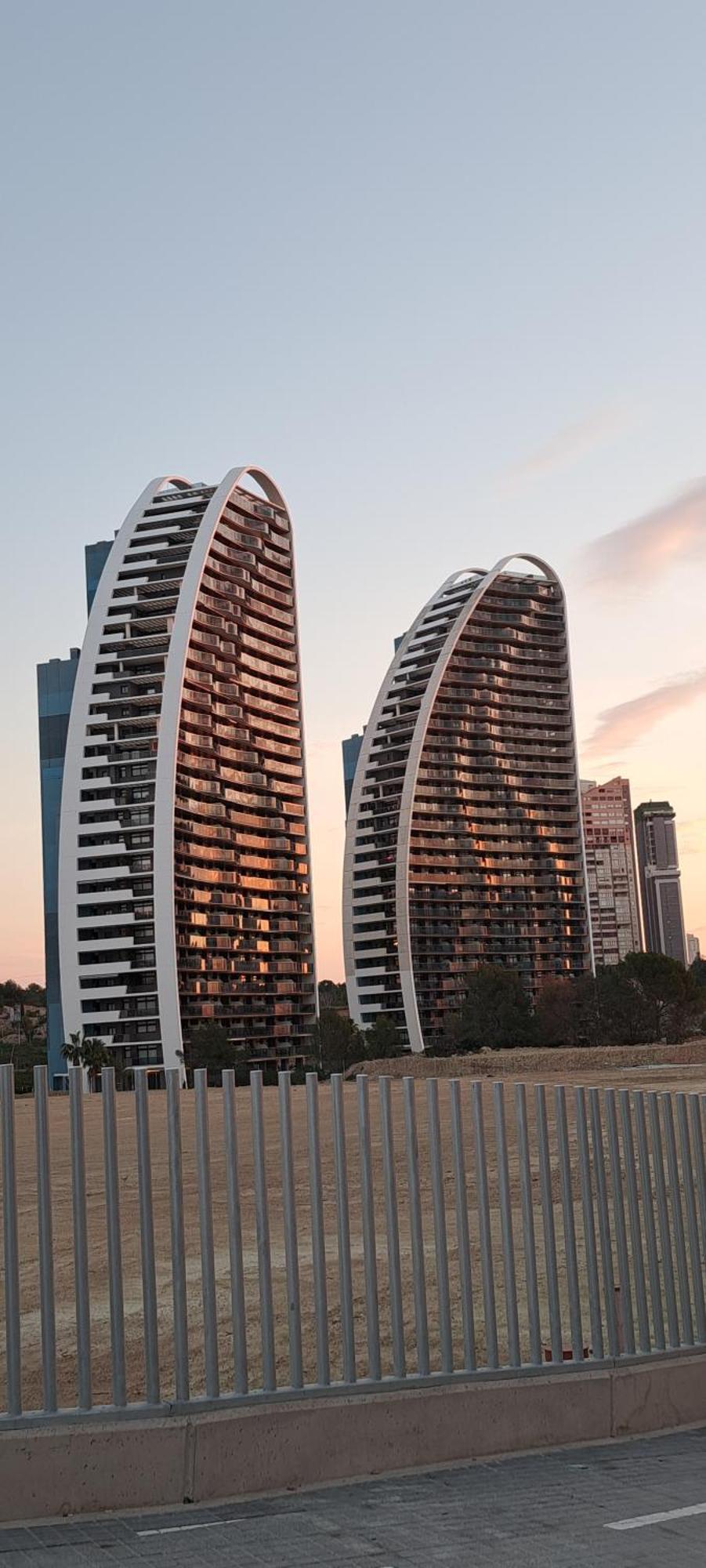 Romero Apartments-Sunset Waves-Benidorm Extérieur photo